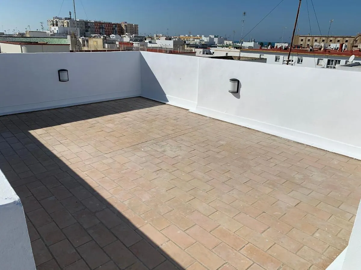 Apartamento Atico Terraza Cadiz Centro Ascensor Playa de la Caleta