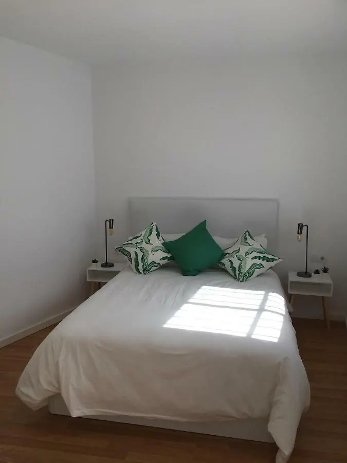 Apartamento Atico Terraza Cadiz Centro Ascensor Playa de la Caleta
