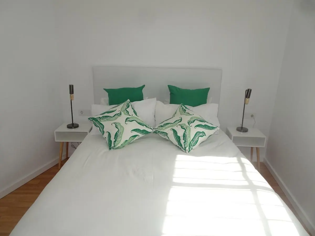 Apartamento Atico Terraza Cadiz Centro Ascensor Playa de la Caleta 0*,  España
